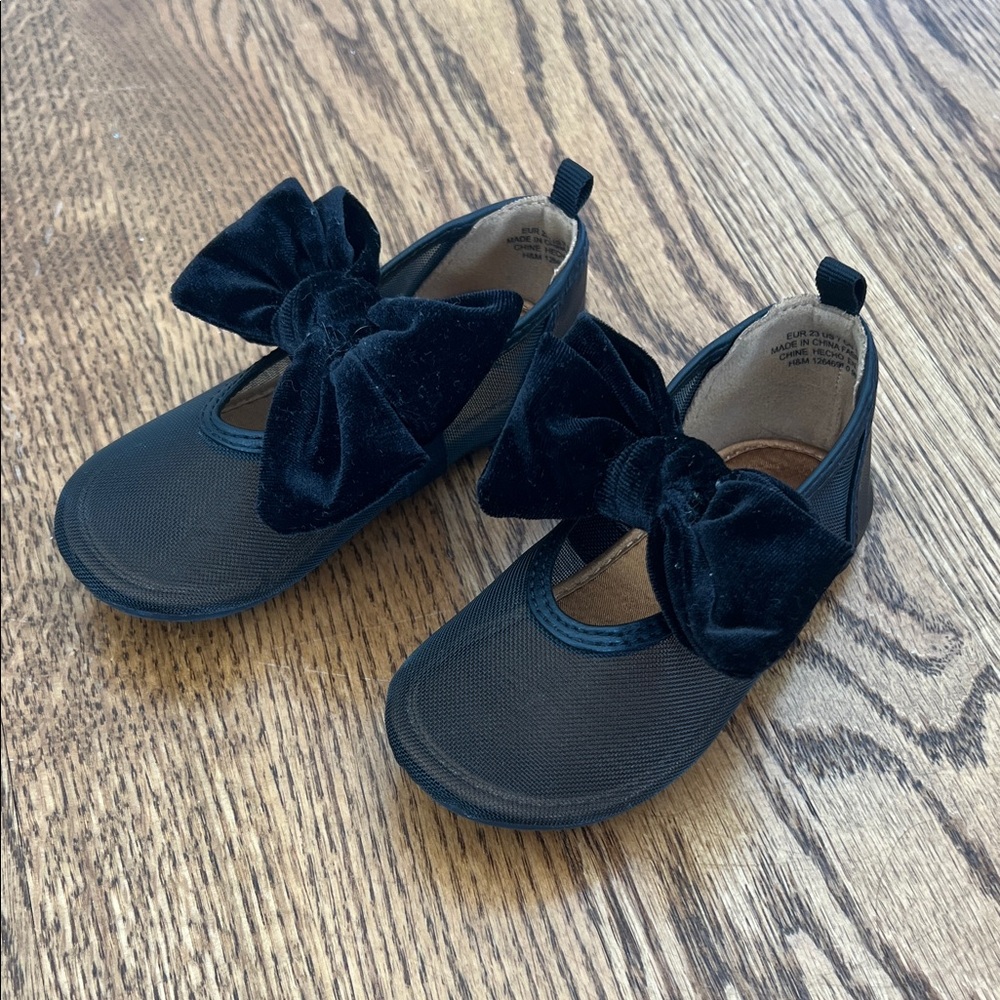 Black Velvet sheer Bow Kids Shoes